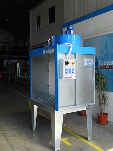 MINICABINA DI VERNICIATURA A SECCO SU PIEDISTALLO