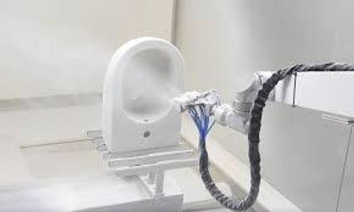 Usato ANEST IWATA W-200 ZP2 Pistola a pressione per prodotti ABRASIVI