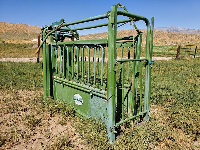 Used Powder River Value Chute Squeeze