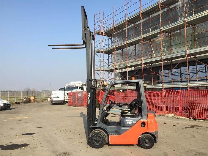 Usato 2014 TOYOTA 8FDF18