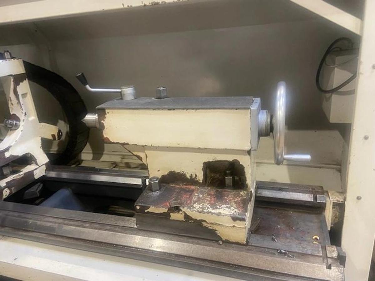 2007 Used Vanguard CAK80485D 33" x 204" 2 Axis Flat Bed CNC Lathe with FANUC 0i Mate Control