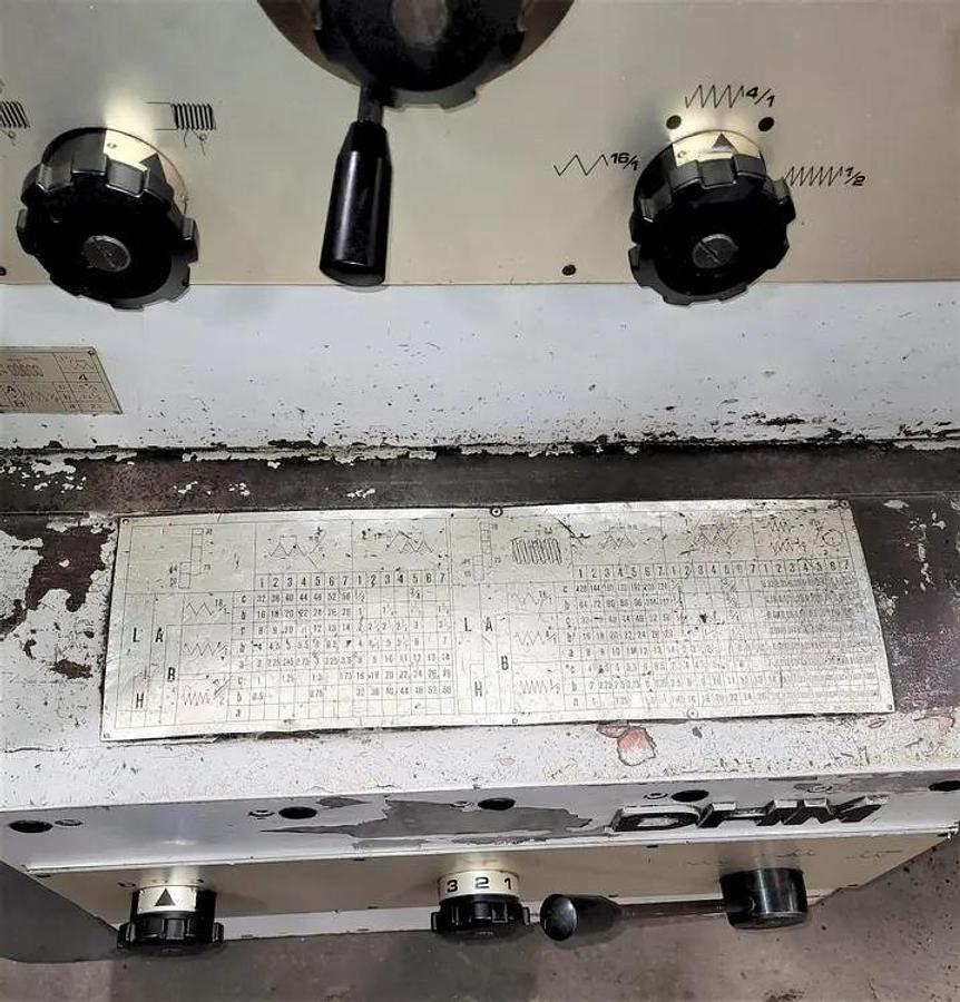 DAINICHI MODEL DHM 90-400 HEAVY DUTY LATHE 35.4” X 157” Capacity