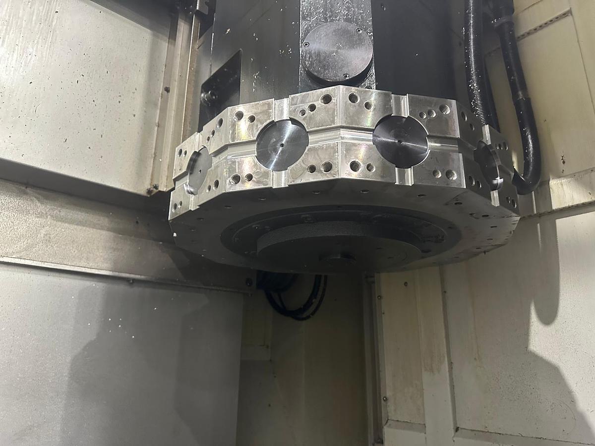 Used 2023 DOOSAN VT1100M