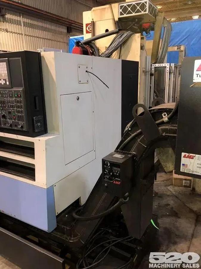 Used 2011 DOOSAN LYNX 300 Lathe, 10" 3 Jaw Chuck, Tailstock, 25.6" Swing