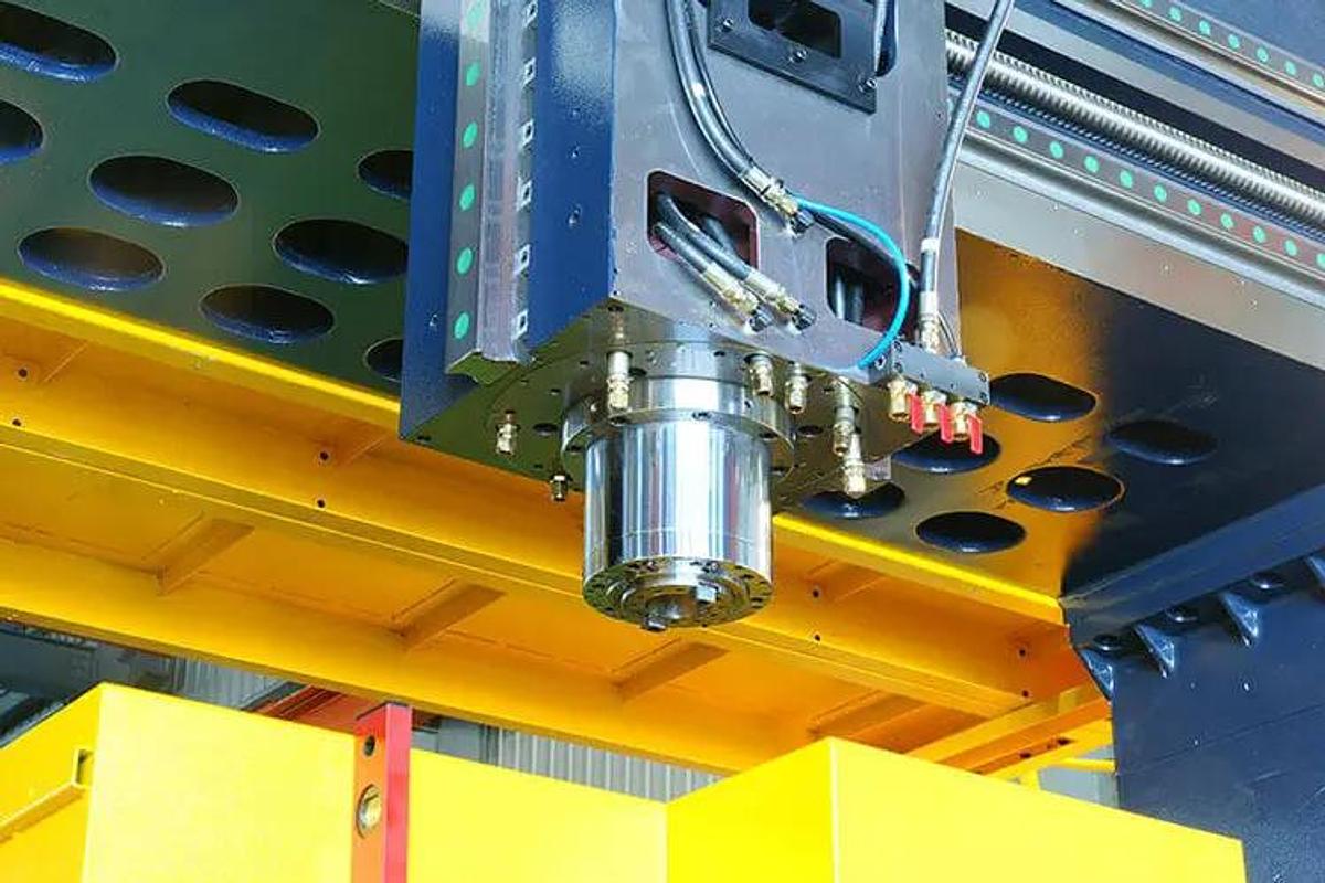 FOURSTAR Fixed Double Column Ganty Machining Center, Model FD-1842