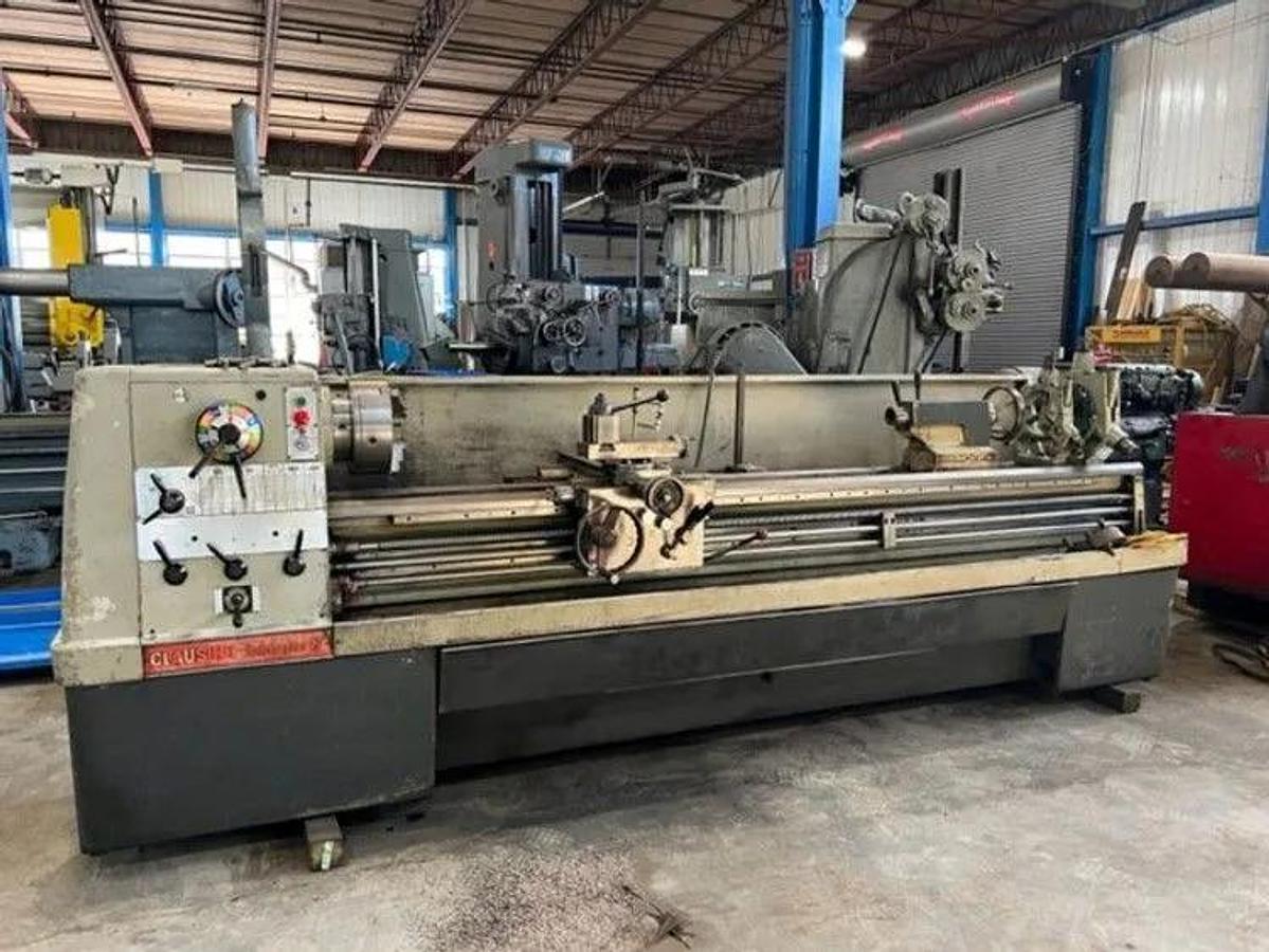 1988 CLAUSING COLCHESTER Engine Lathe Model 8052 17" Swing, 102" CC.