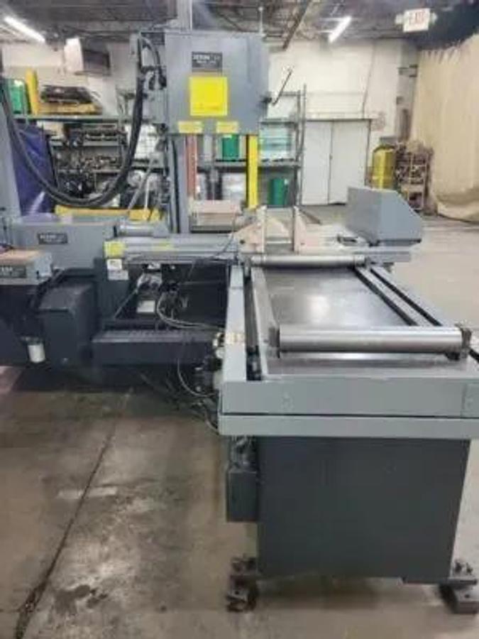HEM V100HLA-3 Vertical Bandsaw, 18 x 22" Capacity, Automatic, Programmable