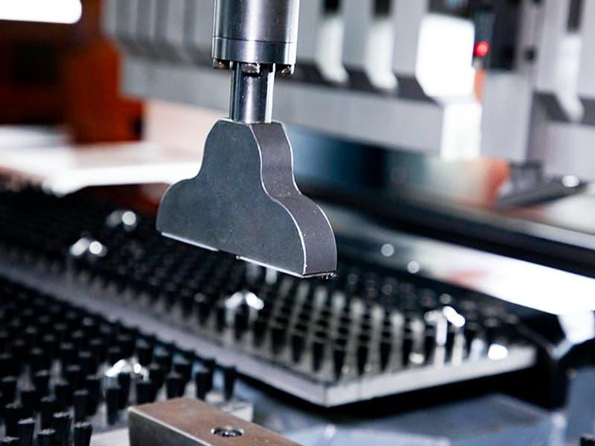 2026 ADH Machine Tool PB-A3200 Panel Bender 120" Length