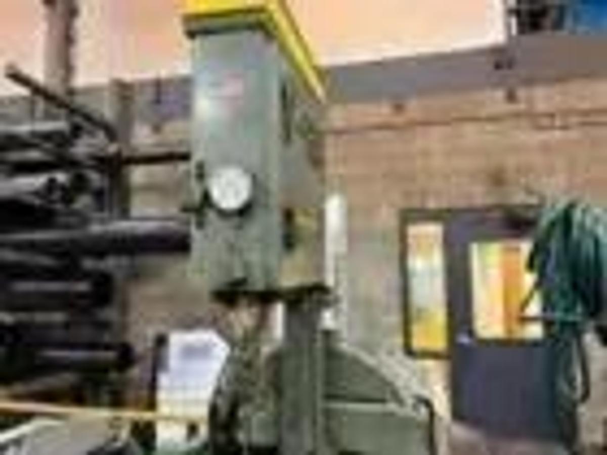 2000 HYD-MECH V-18A 18' X 20' Automatic Vertical Tilt Frame Saw