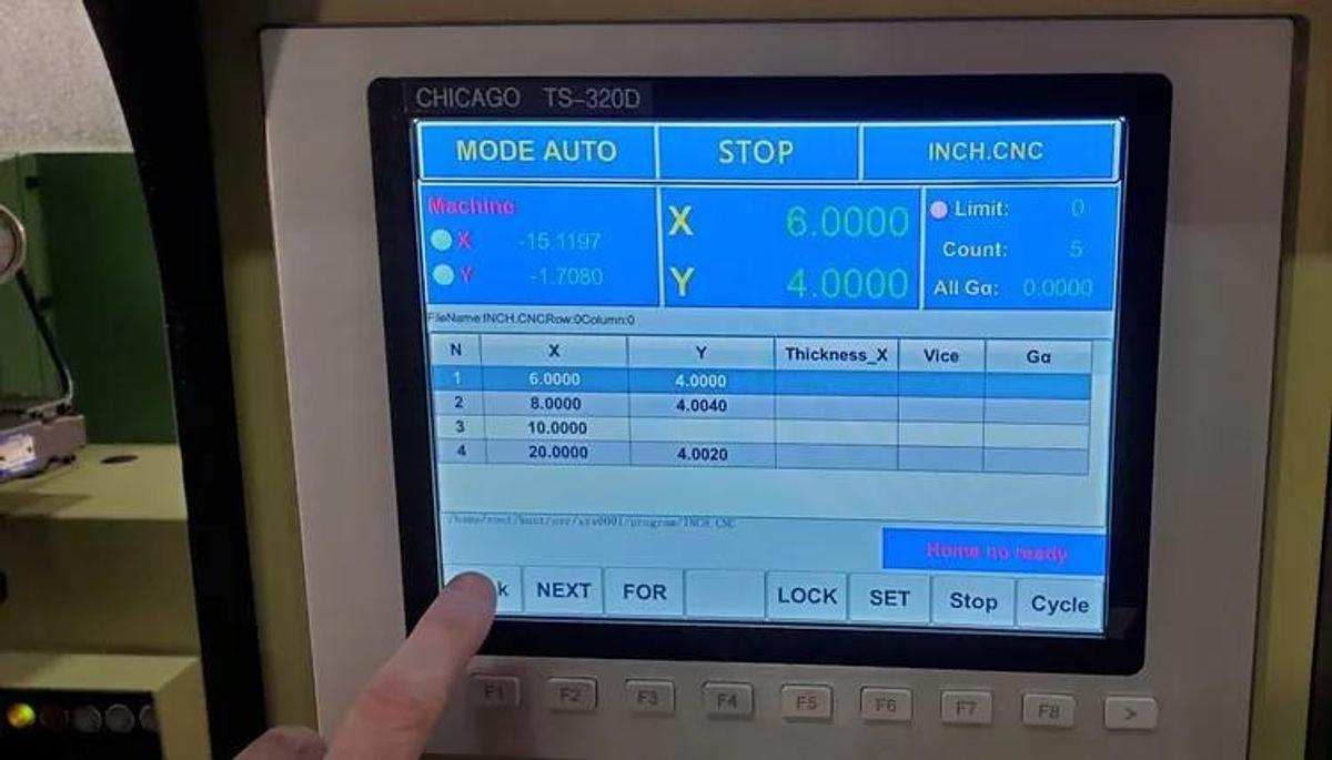 CHICAGO DREIS & KRUMP Model HPB 4015 Hydraulic Press Brake w/10" Touch Screen