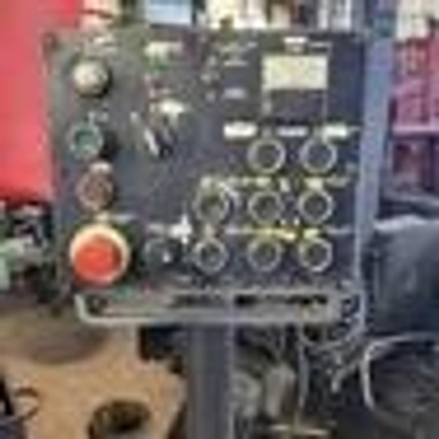 Used AMADA Semi-Automatic Mitering Column Type Horizontal Bandsaw Model HK-800, Used Rebuilt 32"x 23"