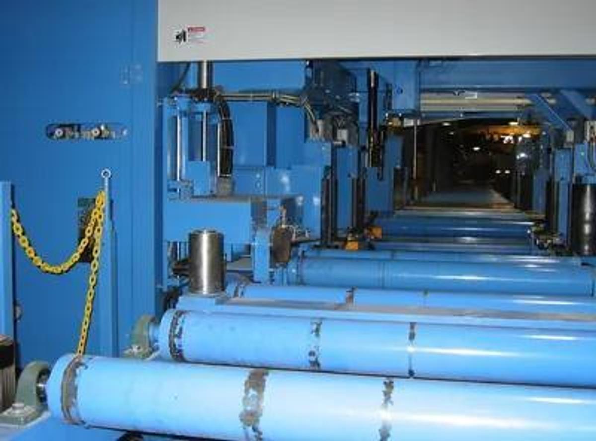 Used DAITO High Speed Drill for Structural Steel Model SDNFC 050 40" X 20" Capacity, 3 Spindles