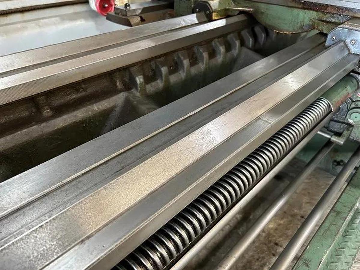 40"x120"cc KINGSTON Engine Lathe, New 2012, Model HR 3000
