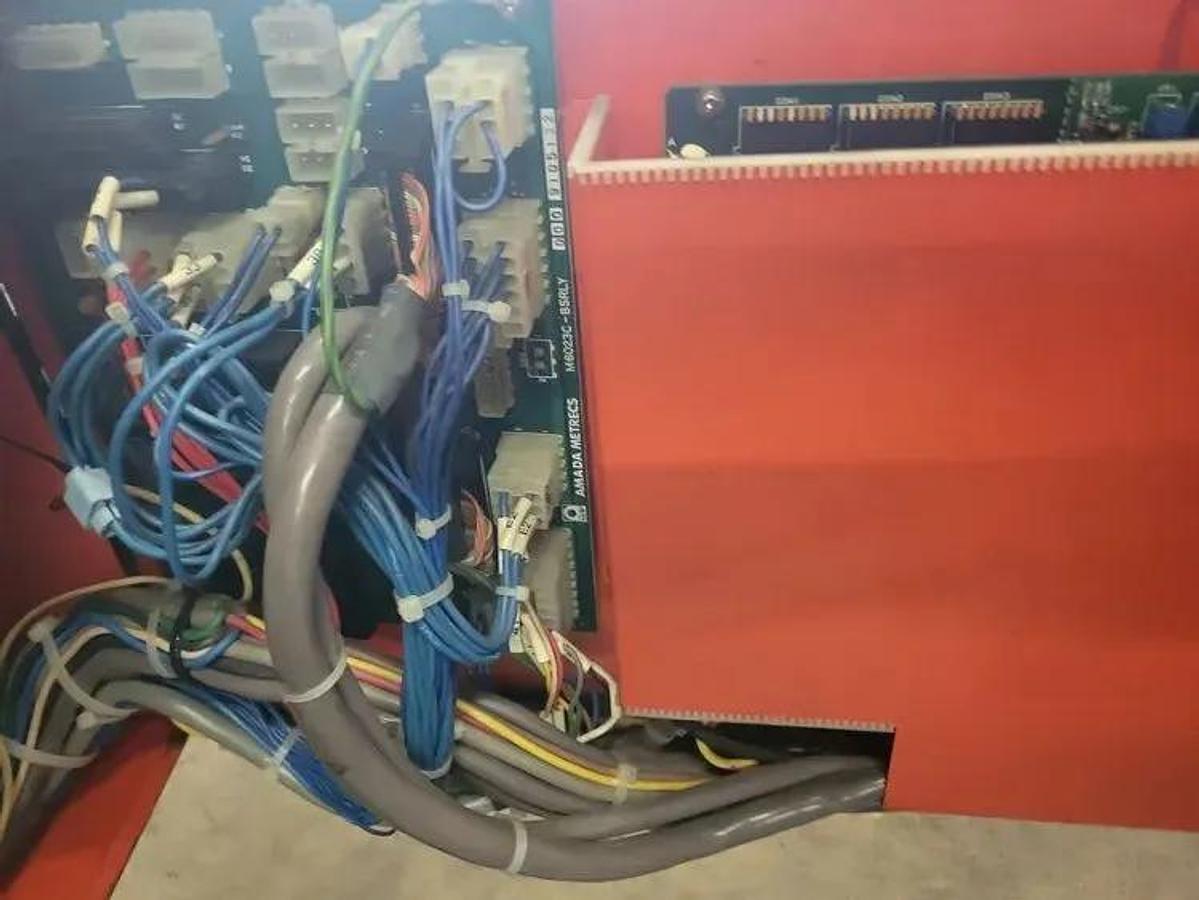 AMADA HFA 250W, Fully Automatic, Programmable Bands saw, 10" x 12"