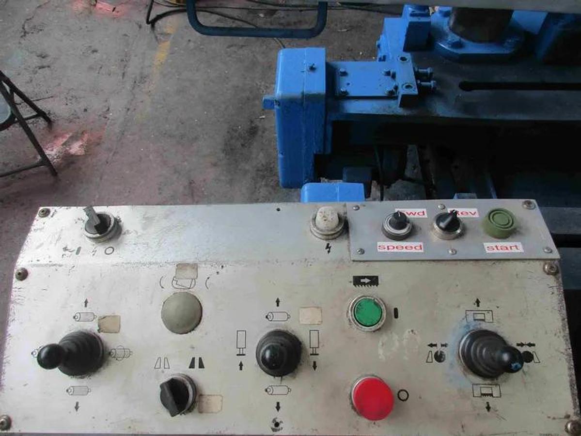 Used DAITO Horizontal Bandsaw Model S8010 Round Capacity 31"
