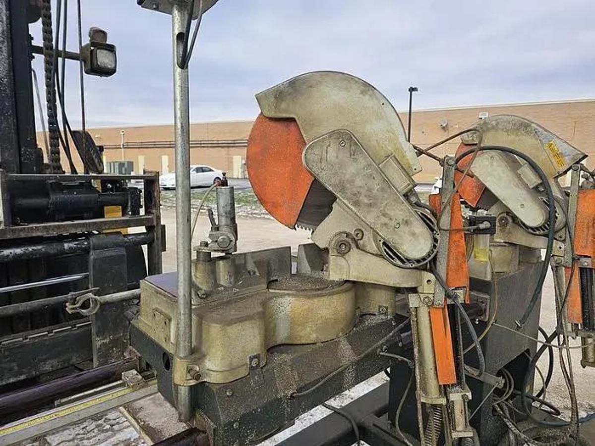 2001 ELUMATEC Model DG/79 Double Mitre Saw, German quality