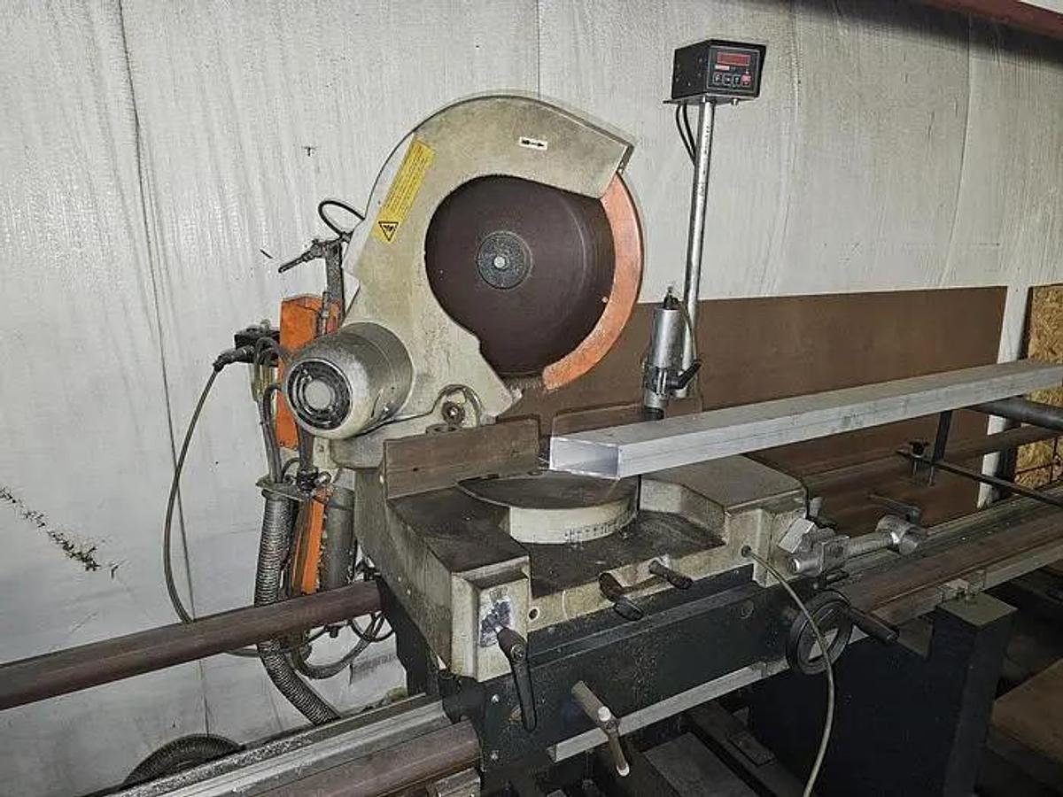 2001 ELUMATEC Model DG/79 Double Mitre Saw, German quality