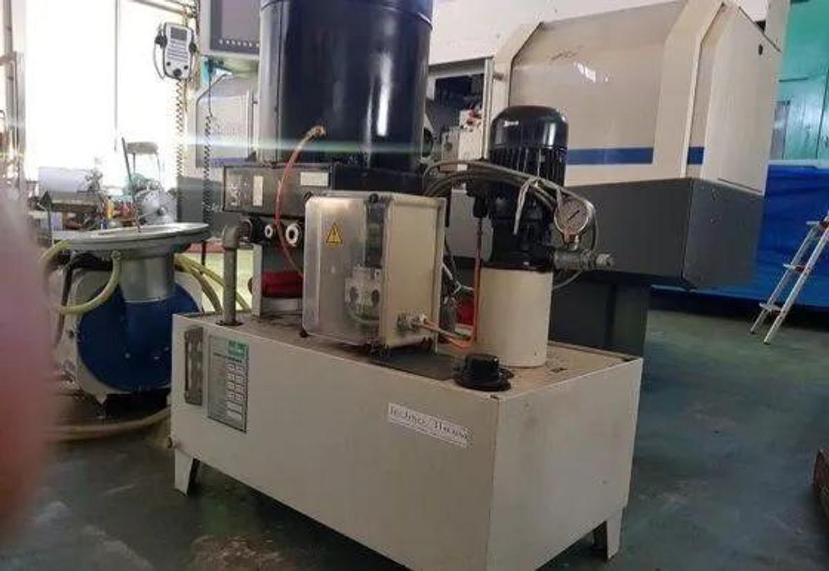 2012 STUDER S-33 CNC UNIVERSAL OD/ID CNC GRINDER, NEW 2012, Low hours, FANUC 31i control