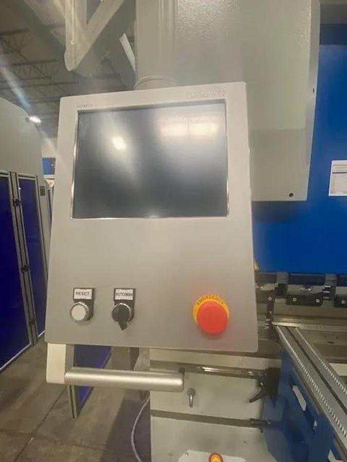 2025 KNUTH AHK V 30220 Press Brake