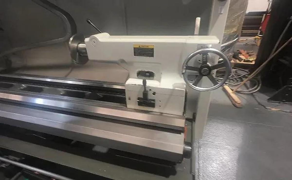 HANKOOK 7NB x 4000 CNC Lathe with FANUC 21T Control