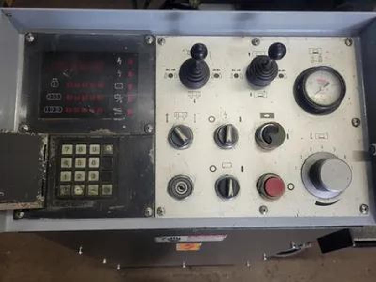 Used DAITO Model GA260 Fully Automatic NC Programmable Bandsaw, with Variable Vise Pressure