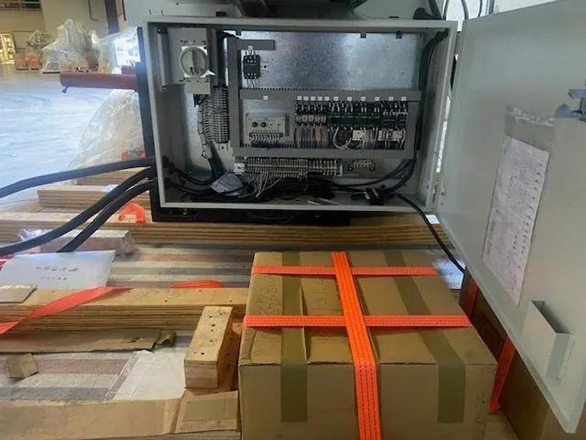 KENT Int'l 12" x 24" 3 Axes Automatic Model Surface Grinder KGS-63WM1 w/Servo Down Feed