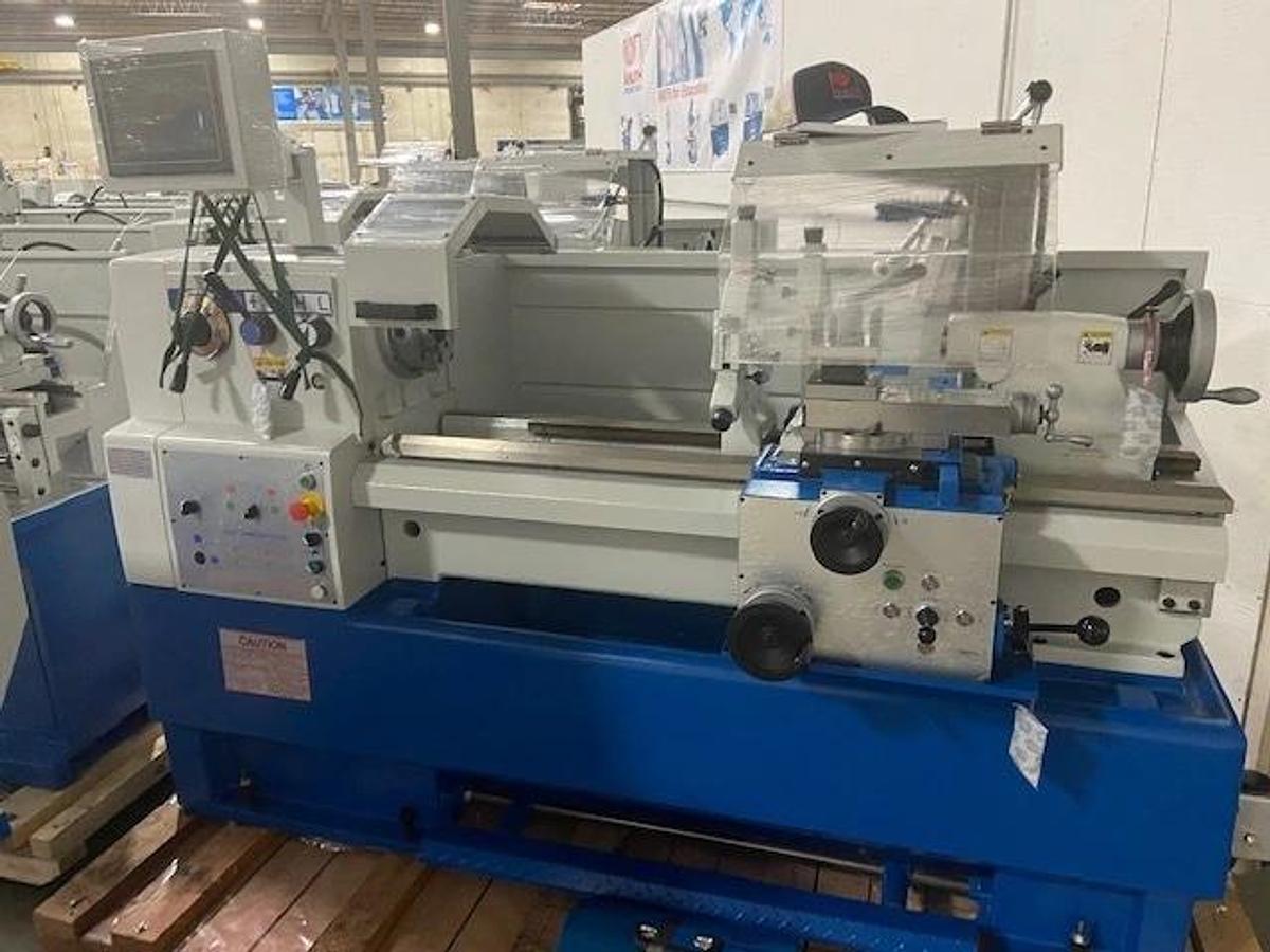 KNUTH model  Servoturn 410 NC Conversational engine lathe with Delta servocontrol