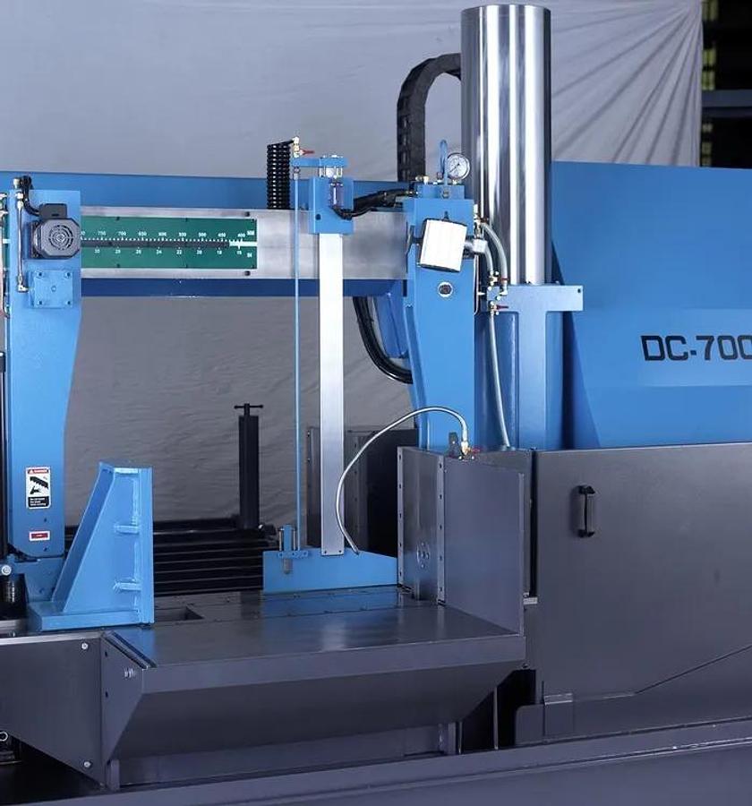 DOALL Model DC-700NC Production Bandsaw Capacity 27"H  x  31"W
