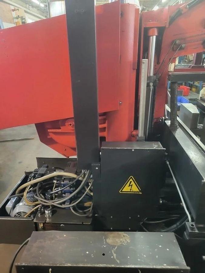Used AMADA Semi-Automatic Mitering Column Type Horizontal Bandsaw Model HK-800, Used Rebuilt 32"x 23"