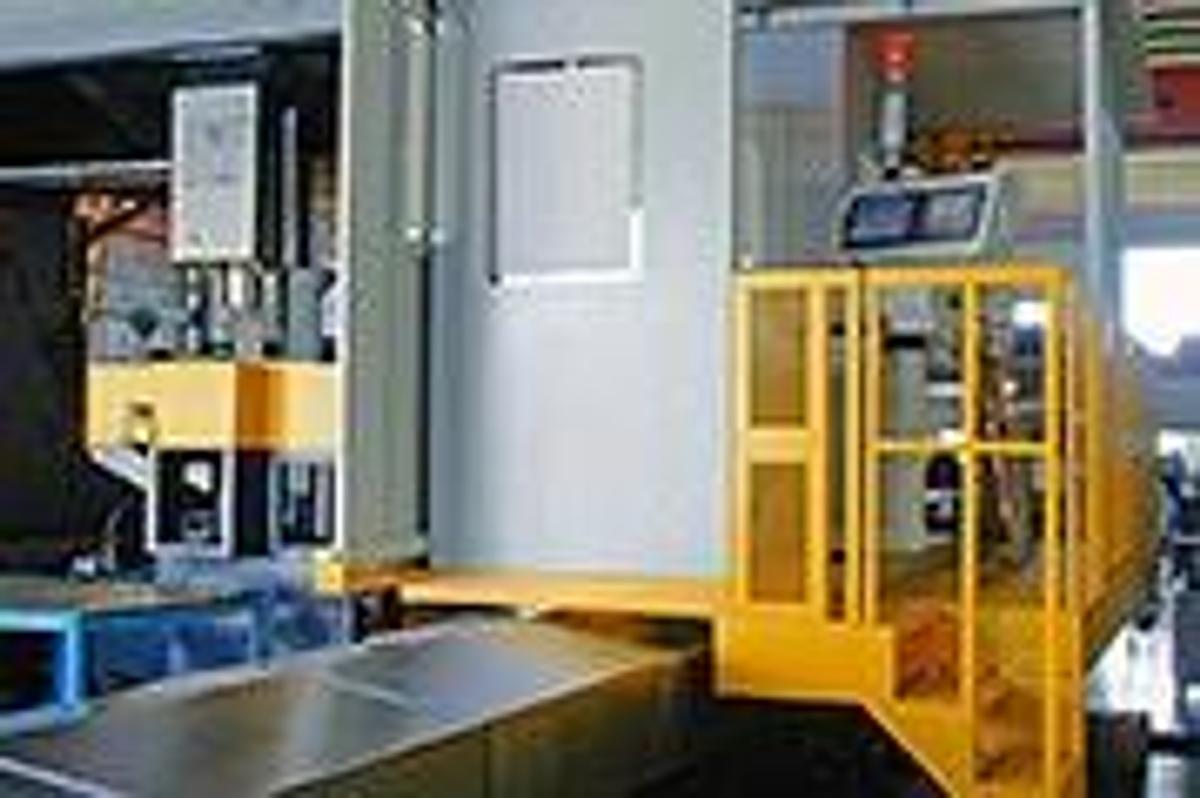 FOURSTAR Fixed Double Column Ganty Machining Center, Model FD-1842