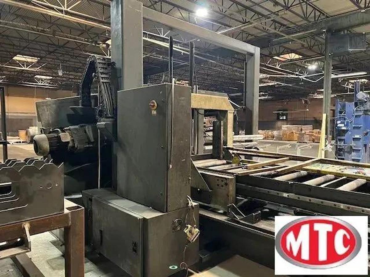 HYD-MECH H-28A Automatic horizontal band saw, 28" x 28" Capacity, 2' Wide Saw Blade