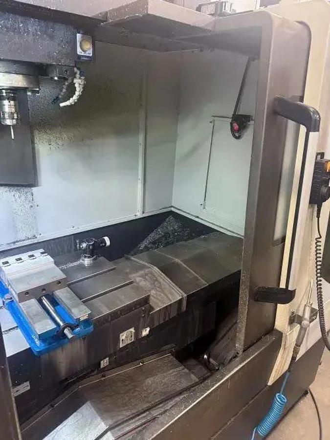 Used 2019 DOOSAN DNM 4500 Vertical Machining Center