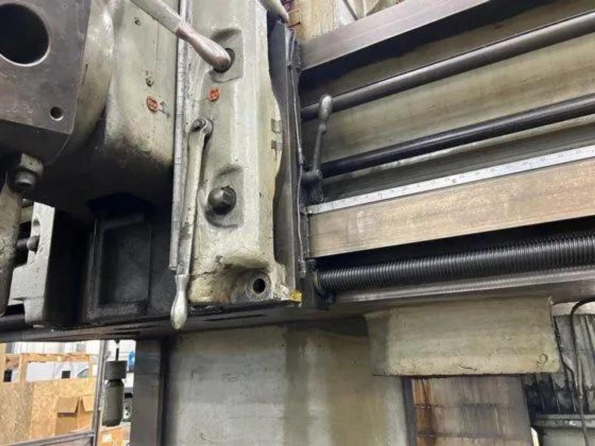 1974 WEBSTER BENNETT Vertical Turret Lathe Model 72, Elevating Rail and 4 Jaw Chuck