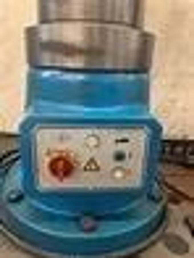 KNUTH Model R 32 Basic Radial Drill Press
