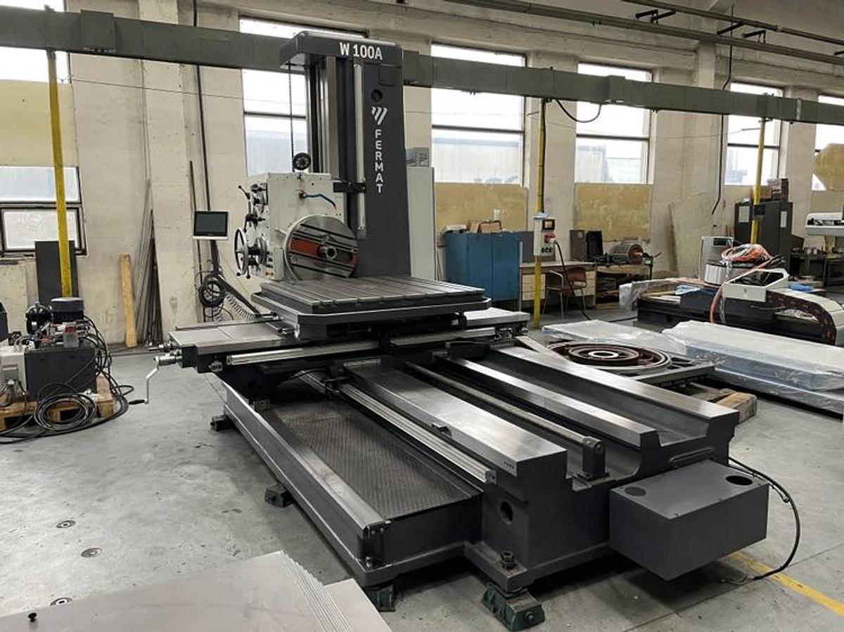 Used Manual TOS W100A Horizontal Boring Mill 4" Spindle, Rebuilt 2022, HEIDENHAIN DRO 5 axis scales. Hyd tool clamping. Tailstock Price includes shipping, installation & Warranty. .