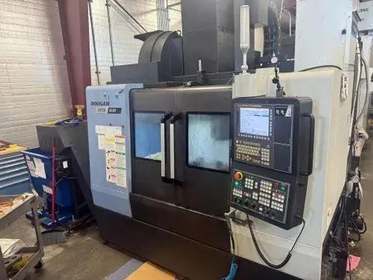 Used 2019 DOOSAN DNM 4500 Vertical Machining Center