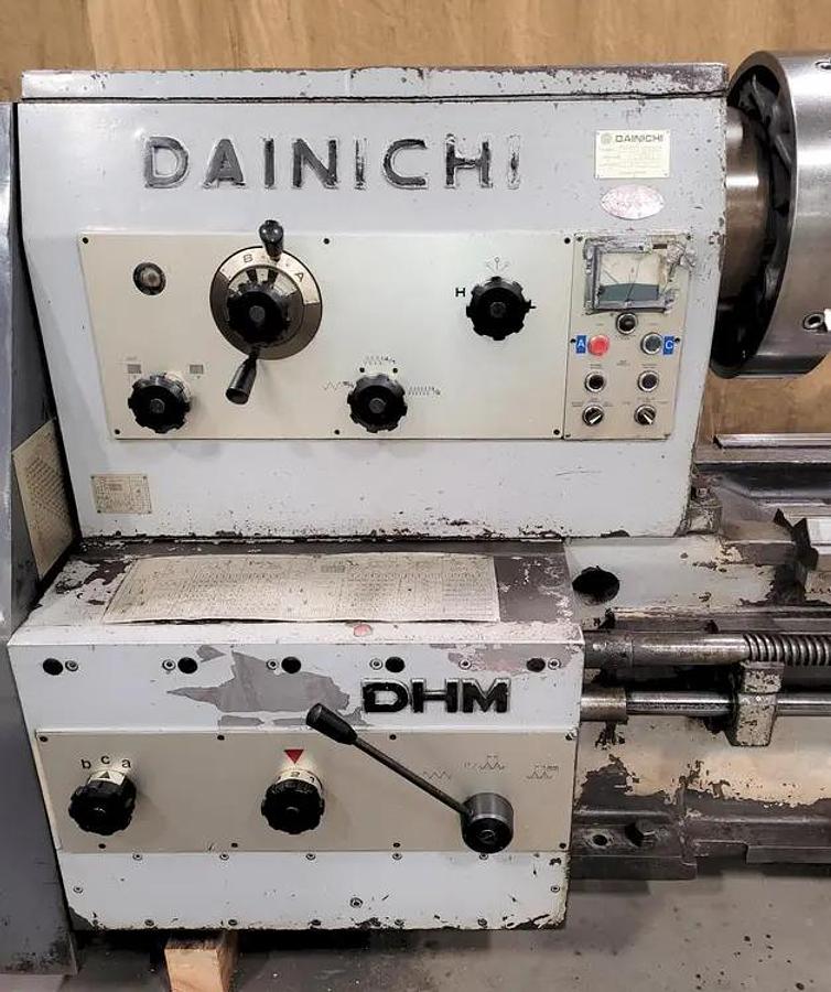 DAINICHI MODEL DHM 90-400 HEAVY DUTY LATHE 35.4” X 157” Capacity