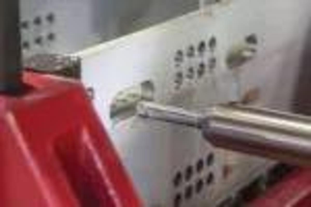 AKYAPAK Model 3ADM 1200 Beam & 3 Spindle CNC Drill Line