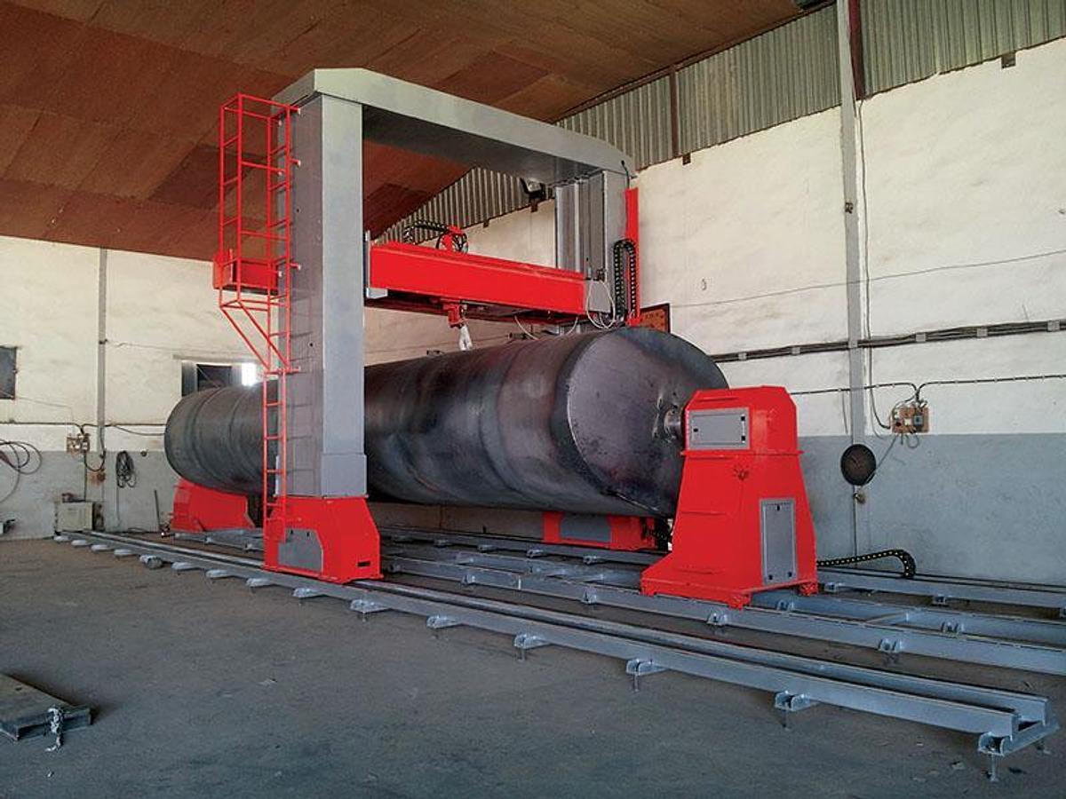 Source BRIDGE TYPE ELIPS TANK WELDING SYSTEM