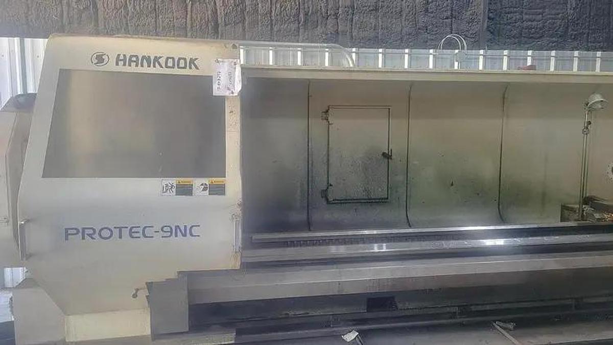 Used 2006 HANKOOK Protec 9NC X 4000 WITH 10" Bar Capacity, 160" Centers, (2)- 25" Manual Chucks, FANUC 21iTB Run Time Hours 6,069
