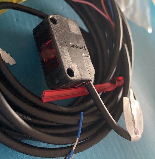 Used Keyence Photoelectric Sensor PZ2-51