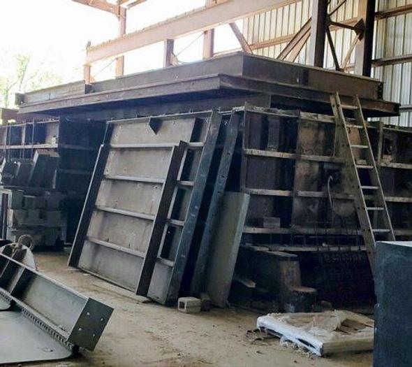 Used Hamilton Precast Pouring Beds/Tables