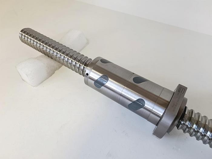 Geschliffener Präzisions Kugelgewindetrieb, D40 mm, 860 mm, Steinmeyer, neu