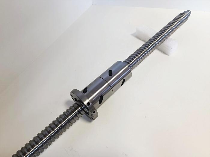 Geschliffener Präzisions Kugelgewindetrieb, D40 x 10 mm, 1190/854 mm, Eisenmann, neu