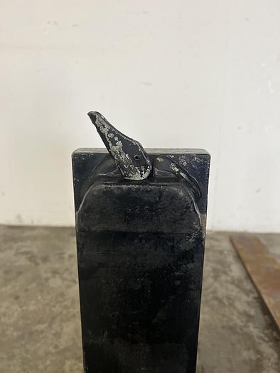 Used Kenhar  K-526 Forklift Forks 37 1/2" x 21 3/8" x 1.5"