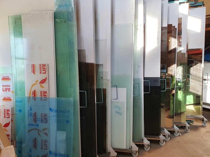 Used Glass magazine with 22 compartments