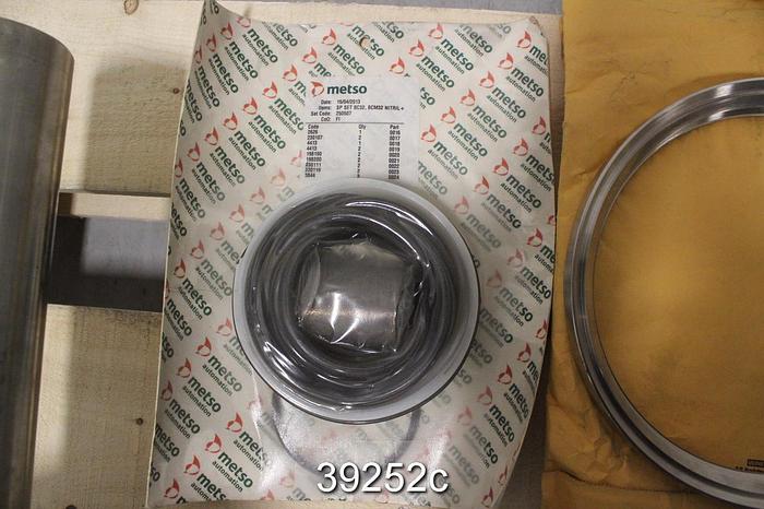 Unused Neles Jamesbury 8" Ball Valve Replacement Ball/Seat, Z110-BJ, JF-96 #39252