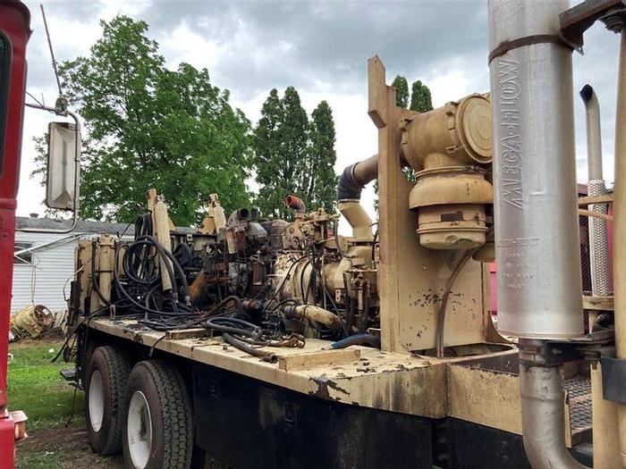 Used 2000 Ingersoll-Rand T3W Drill Rig