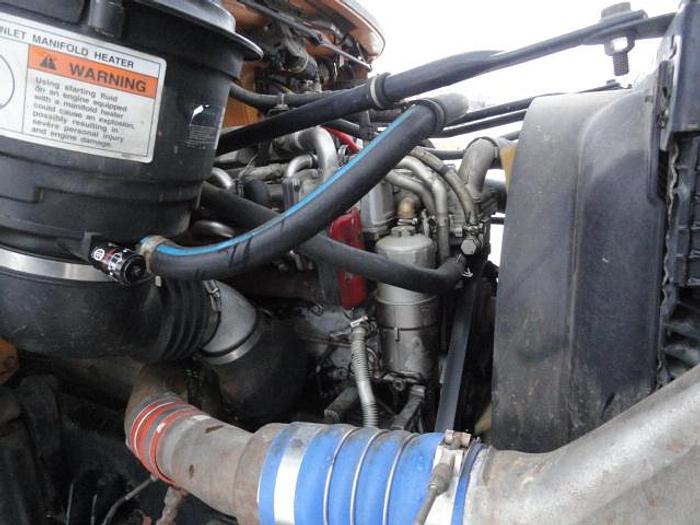 Used 2007 freightliner BUSINESS CLASS M2 106