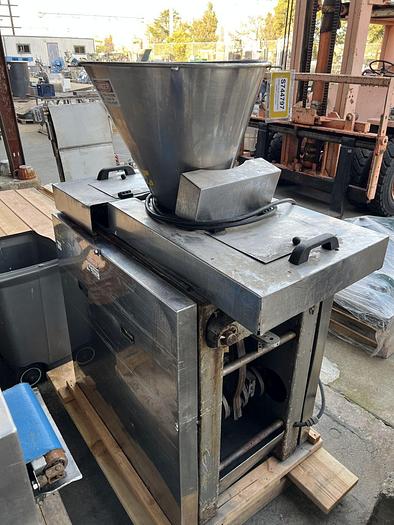 Used Divider, Dough, Sottoriva, Model SVP08-1, Auto Piston #S744797